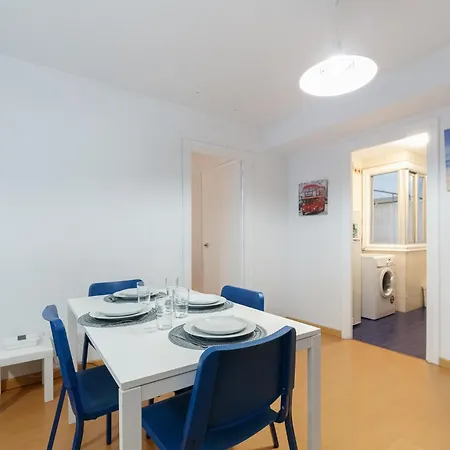 Apartamento Luminoso Y Centrico By *